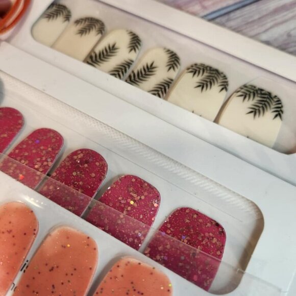 Color Street- Palm Before the Storm - Picture 4 of 8